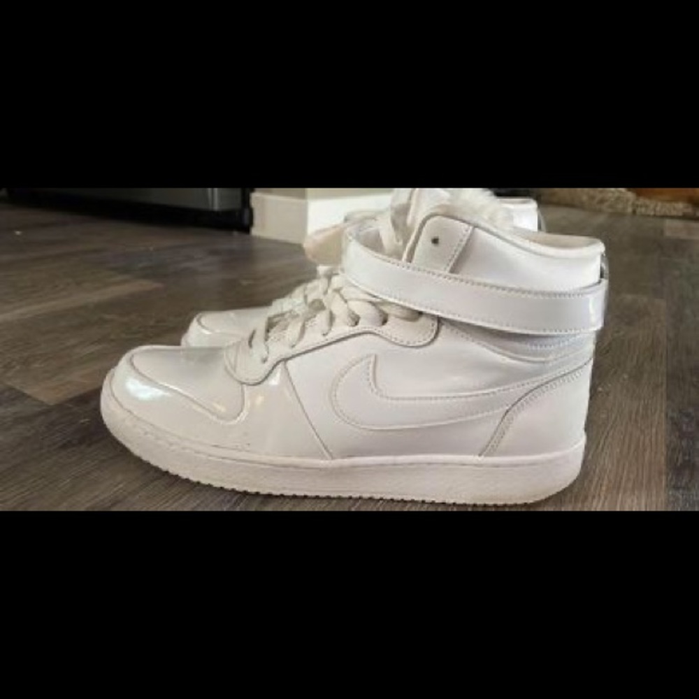 Nike Sherpa Lined Hi Tops